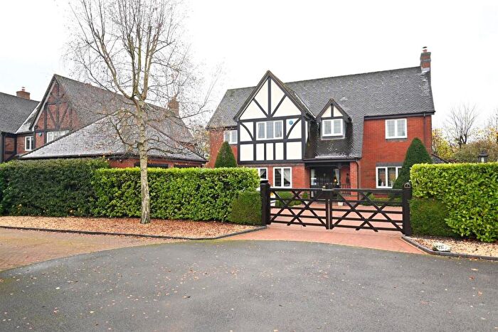 5 Bedroom Detached House For Sale In Broome Close, Kings Bromley, DE13