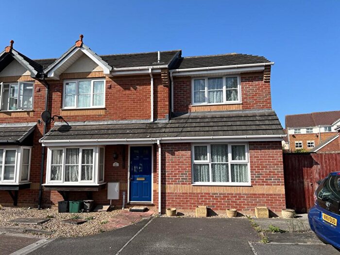 4 Bedroom Semi-Detached House For Sale In Camberley Walk, BS22