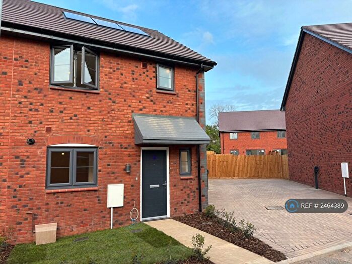 3 Bedroom Semi-Detached House To Rent In Tibbits Close, Bristol, BS34