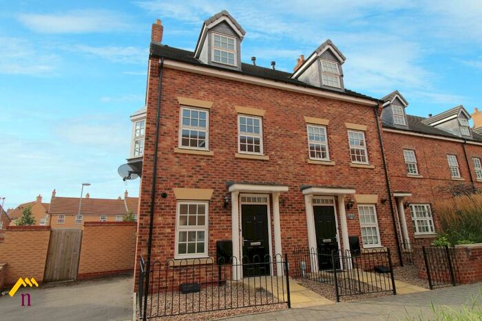 3 Bedroom Semi-Detached House To Rent In Hamilton Walk, Town Centre, Beverley, HU17