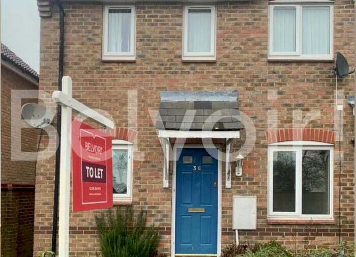2 Bedroom Maisonette Flat To Rent In Hallcroft Chase Colchester, CO4