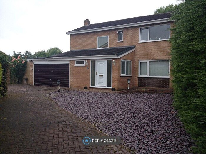 4 Bedroom Detached House To Rent In Thorley Grove, Crewe, CW2