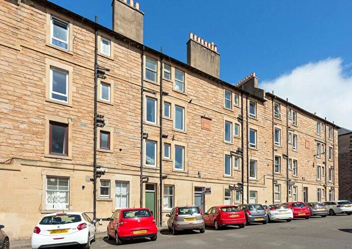 2 Bedroom Flat To Rent In /, Bothwell Street, Edinburgh, EH7