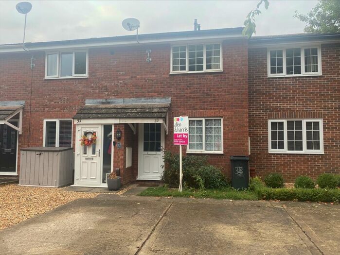 2 Bedroom Terraced House To Rent In Constable Road, Swindon, SN2