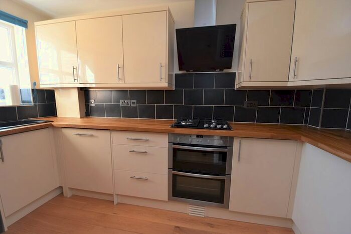 3 Bedroom Terraced House To Rent In Luton Road, Toddington, Dunstable, LU5