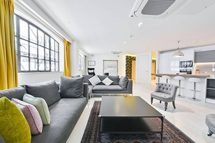 2 Bedroom Flat To Rent In Kean Street, Covent Garden, London, WC2B