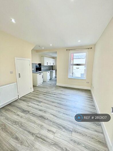 3 Bedroom Terraced House To Rent In Grove Park Lane, Harrogate, HG1