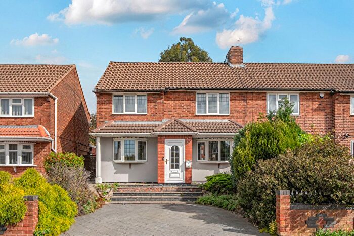 5 Bedroom Semi-Detached House To Rent In Garner Close, Bilston, WV14