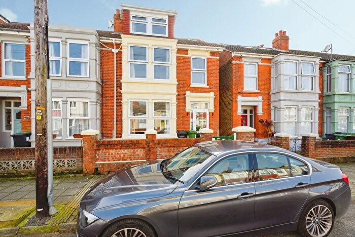 4 Bedroom End Of Terrace House For Sale In Stanley Avenue, Portsmouth, Hampshire, PO3
