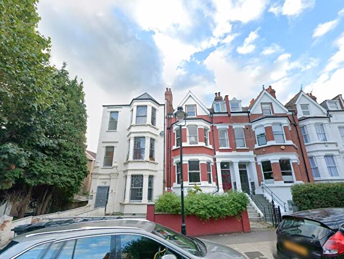 Studio To Rent In Lyncroft Gardens, London, NW6