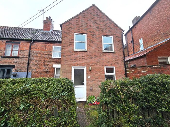 3 Bedroom End Of Terrace House For Sale In Eldon Street, Tuxford, Newark, NG22