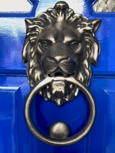 2 Bedroom Flat To Rent In The Square, Wimborne BH21