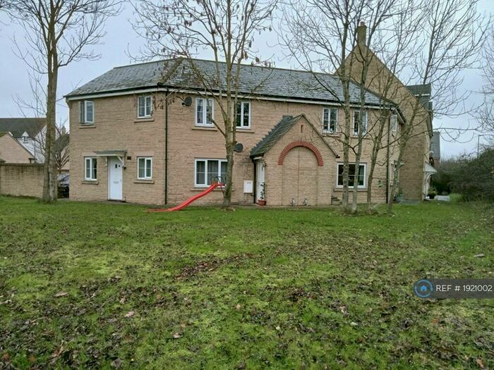 2 Bedroom Maisonette To Rent In Bluebell Court, Bishops Cleeve, Cheltenham, GL52