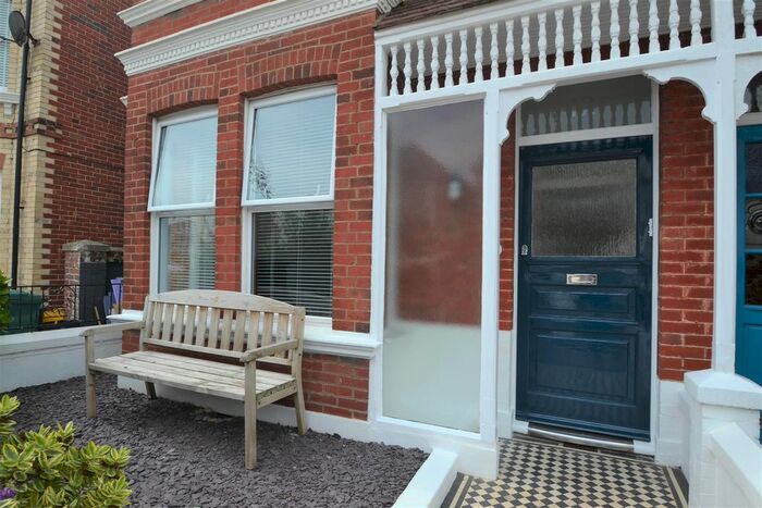 1 Bedroom Flat To Rent In Worcester Villas, Hove, BN3