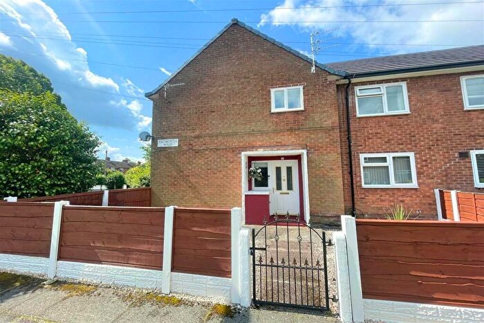 2 Bedroom Apartment To Rent In Padworth Walk, Manchester, M23