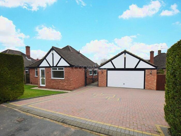 2 Bedroom Detached Bungalow To Rent In Hardwick Avenue, Allestree, Derby, Derbyshire, DE22
