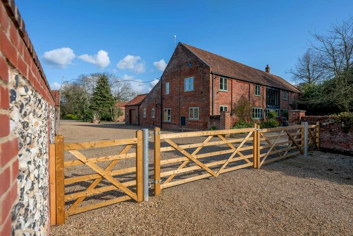 5 Bedroom Barn Conversion For Sale In Dereham Road, Garvestone, Norwich, NR9