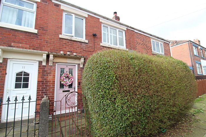3 Bedroom Town House For Sale In Lindsay Street, Horwich, Bolton, BL6