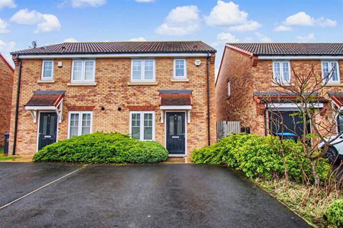 3 Bedroom Property For Sale In Highcliff Close, Hemlington, TS8