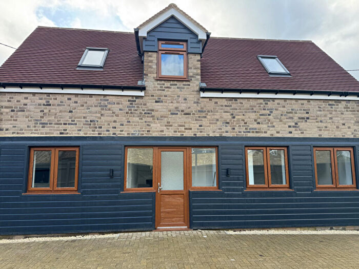 2 Bedroom Detached House To Rent In Three Horseshoes, The Green, Oxford, Oxfordshire, OX44