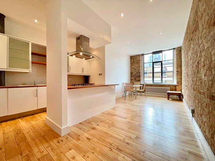 2 Bedroom Apartment To Rent In Thrawl Street, Spitalfields, E1