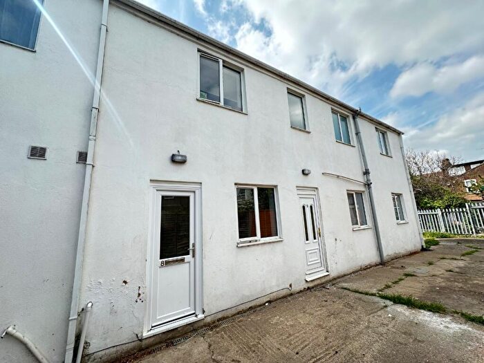 1 Bedroom Maisonette To Rent In Flat, Frederick Street, Luton, Bedfordshire, LU2