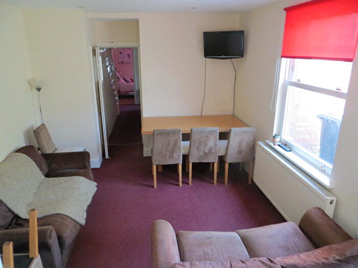 7 Bedroom Terraced House To Rent In Leighton Terrace, Exeter, EX4