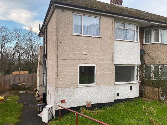 2 Bedroom Flat To Rent In Gainsford Road, Southampton, Hampshire, SO19