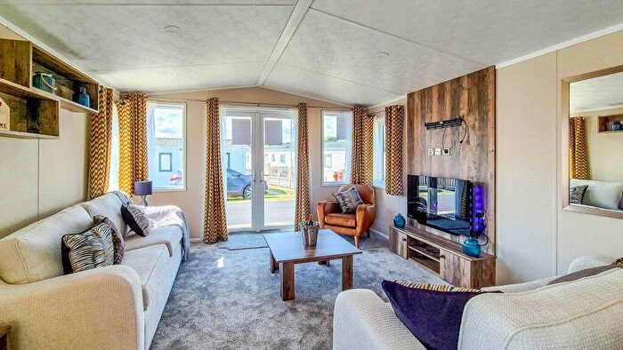 2 Bedroom Park Home For Sale In Suffolk Sands Holiday Park, IP11