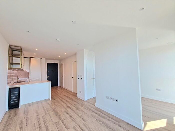 Studio To Rent In Waterview House, Beresford Avenue, Wembley, HA0