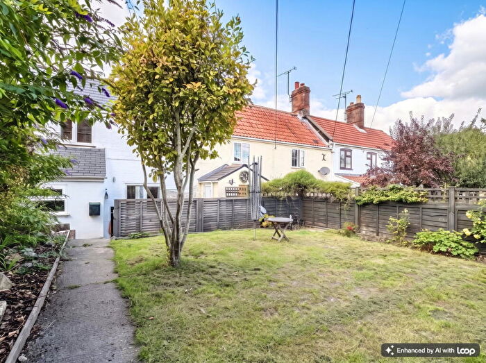 2 Bedroom End Of Terrace House For Sale In Chapel Street, Warminster, BA12