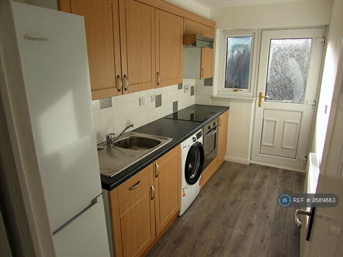 1 Bedroom Flat To Rent In Ailsa Court, Hamilton, ML3