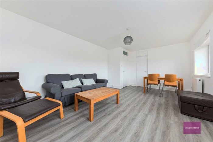 2 Bedroom Flat To Rent In Rotherfield Street, London, N1