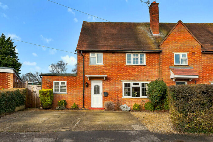 3 Bedroom Semi-Detached House To Rent In South Lake Crescent, Woodley, Reading, Berkshire, RG5