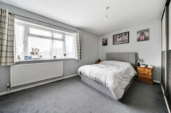 2 Bedroom Terraced House For Sale In Derwent Close, Farnborough, GU14