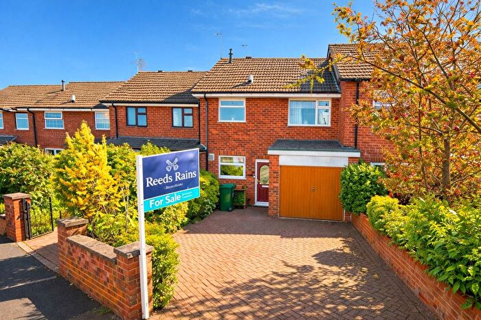 3 Bedroom Terraced House For Sale In Wavertree Road, Chester, Cheshire, CH1