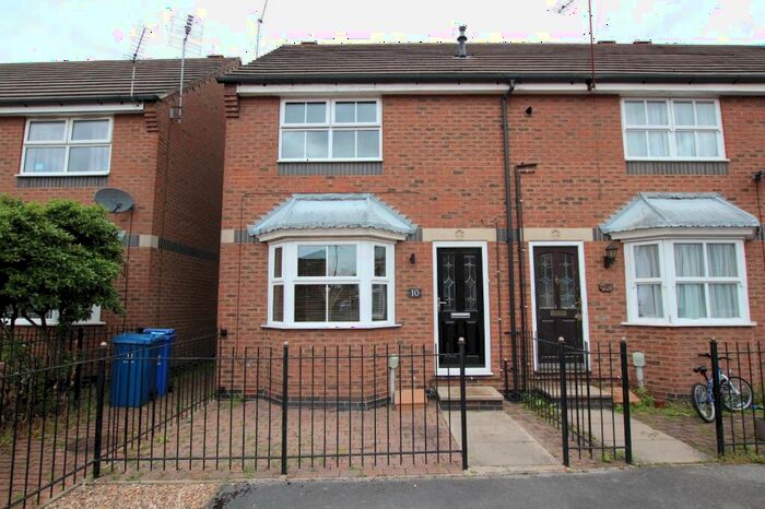 2 Bedroom House To Rent In Pinfold Mews, Beverley, HU17