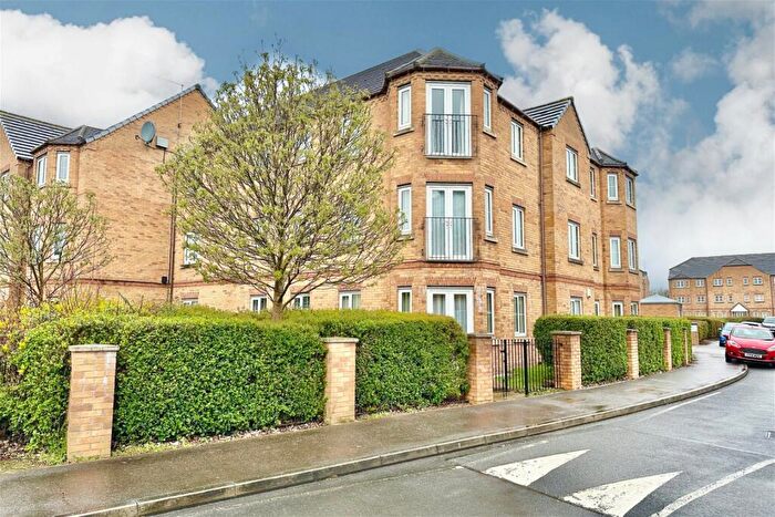 2 Bedroom Apartment For Sale In Chandlers Court, Hull, East Riding Of Yorkshire, HU9