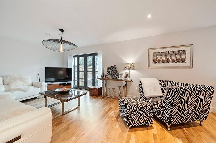 2 Bedroom Bungalow For Sale In King Alfreds Drive, Wincanton, Somerset, BA9