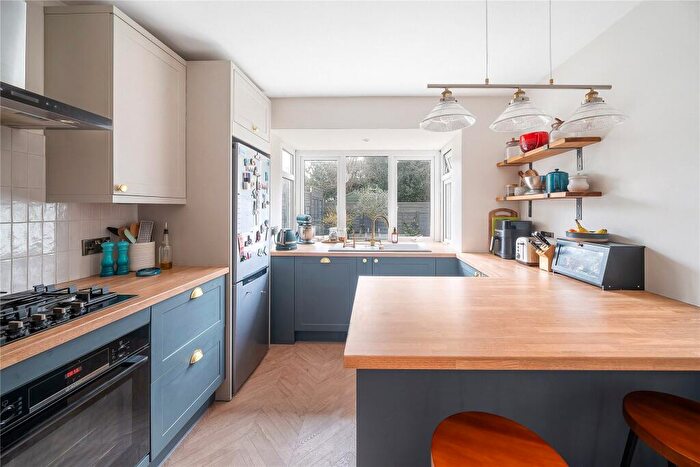 2 Bedroom Maisonette To Rent In The Knoll, Beckenham, BR3