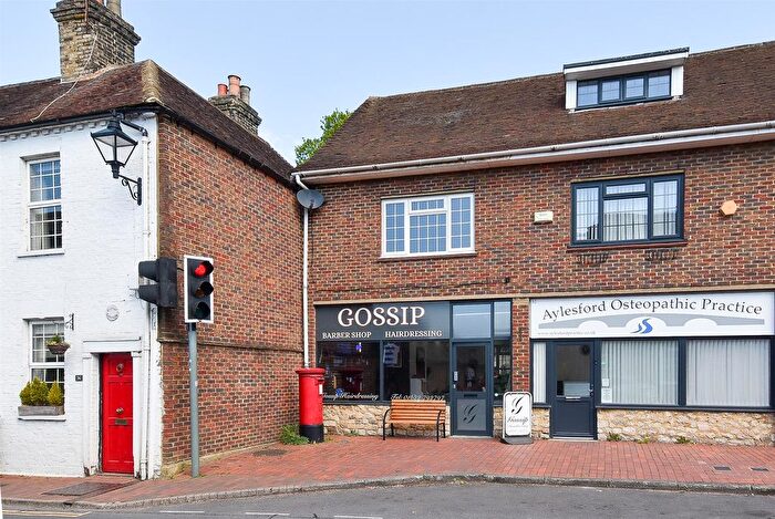 1 Bedroom Flat To Rent In High Street, Aylesford, ME20