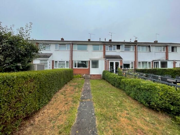 3 Bedroom Terraced House To Rent In Dovedale, Thornbury, Bristol, BS35