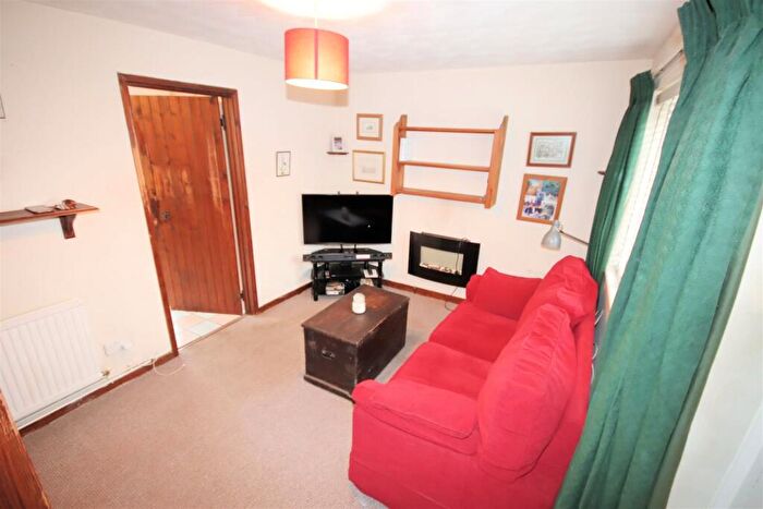 2 Bedroom End Of Terrace House For Sale In High Street, Westoning, Bedford, MK45