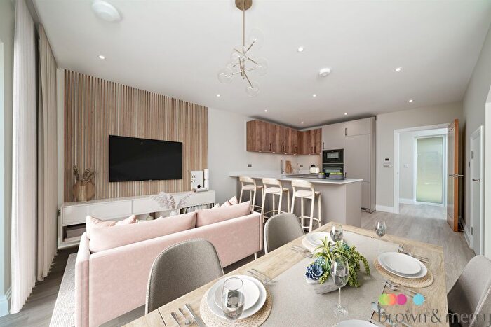 3 Bedroom Terraced House For Sale In Joinery Close, Princes Risborough, HP27