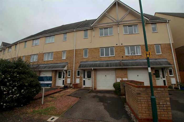 5 Bedroom Town House To Rent In Foster Road, Peterborough, PE2