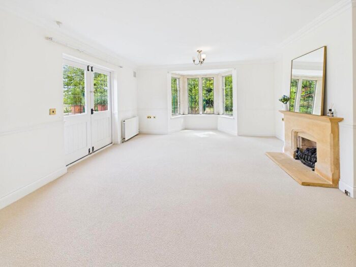2 Bedroom Apartment For Sale In Prebendal Court, Station Road, Shipton-under-Wychwood, Chipping Norton, OX7