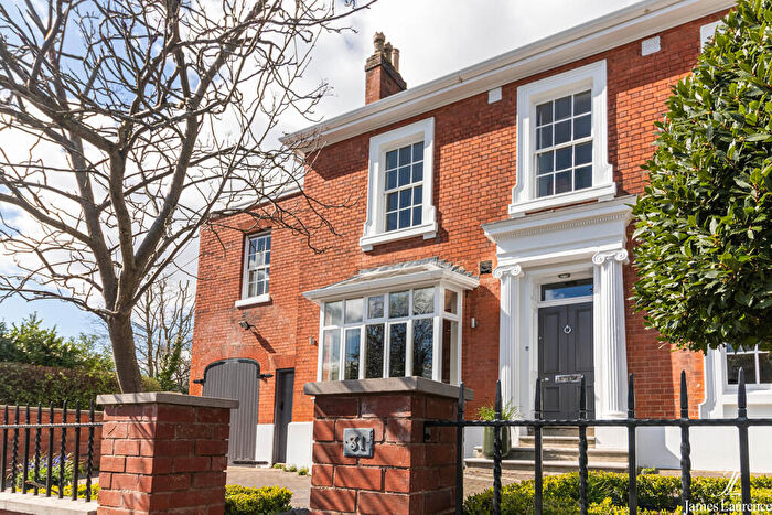 4 Bedroom End Of Terrace House For Sale In Frederick Road, Edgbaston, B15