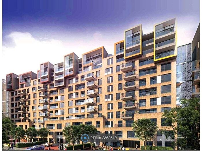 2 Bedroom Flat To Rent In Peartree Way, London, SE10