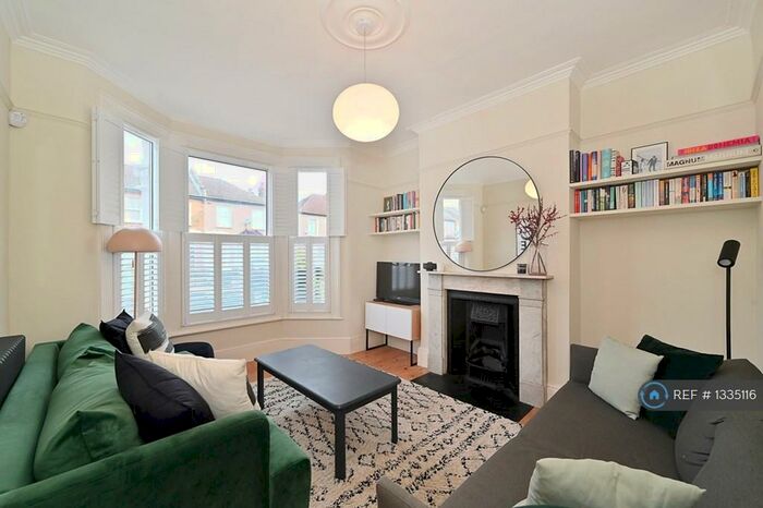 3 Bedroom Terraced House To Rent In Braidwood Road, London, SE6