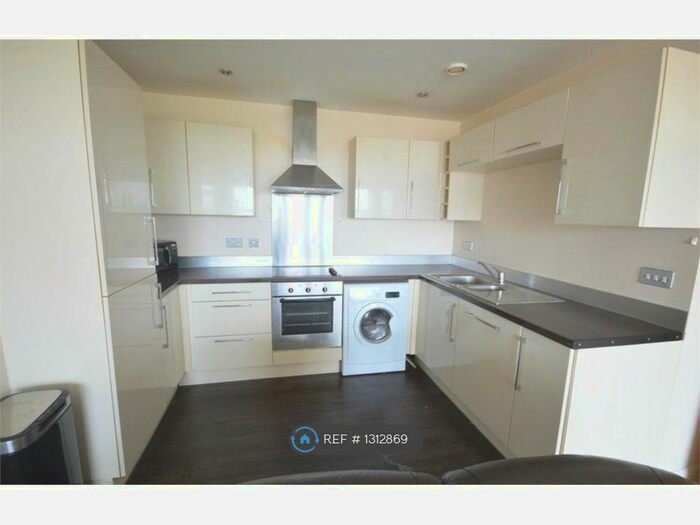 2 Bedroom Flat To Rent In West Wear Street, Sunderland SR1